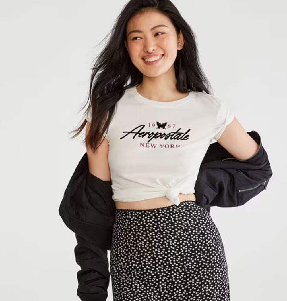 EUC Aeropostale Women's T-Shirt New York Butterfly Flocked Graphic Tee Size L